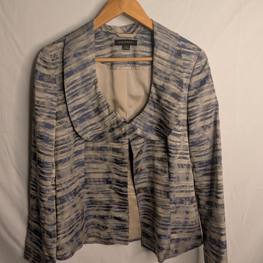 Periphery Navy & Cream Abstract Print Structured Jacket – Size 8